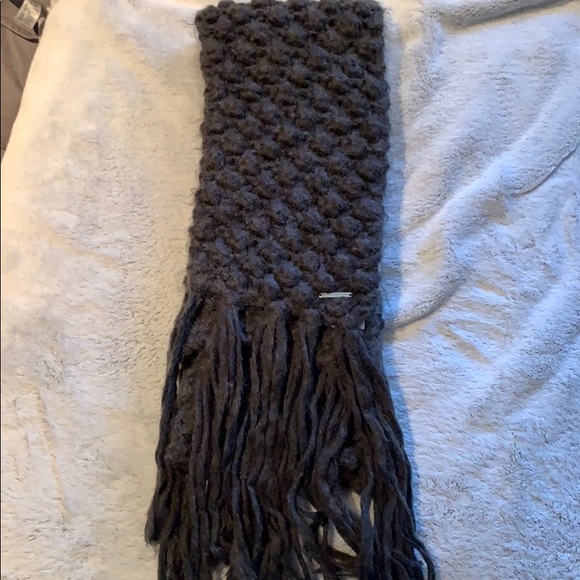 Michael Kors grey wool scarf - Picture 1 of 3